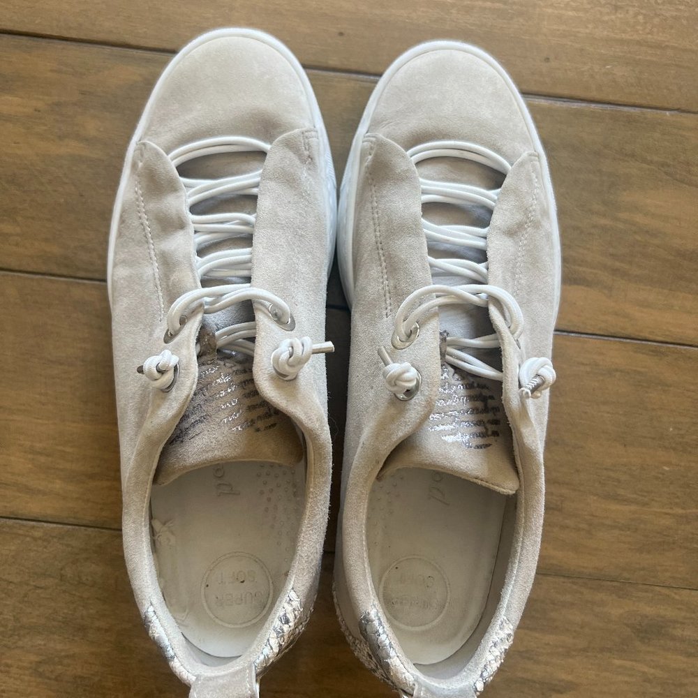 Paul Green Suede sneakers in size 8